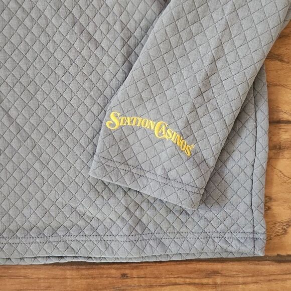 New in bag, quilted Vegas Golden Knights pullover jacket adult XL - Picture 4 of 7